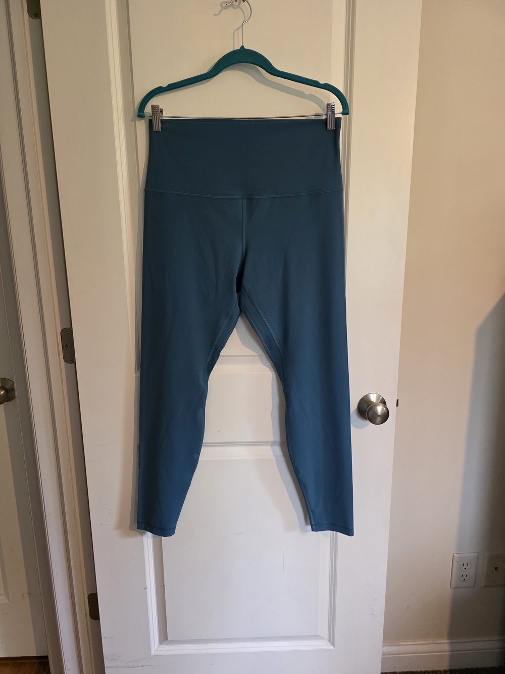 Lululemon Align High Rise Leggings In Peacock Teal Color 28 Inch Inseam